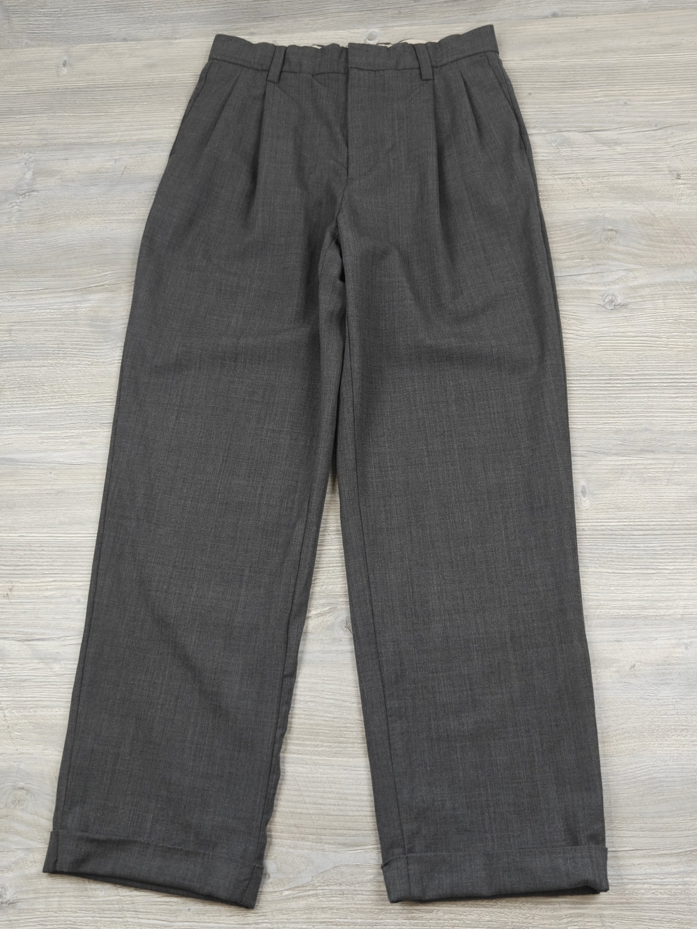 Banana Republic Smithfield Wool Stretch Pleated Dress Pants Charcoal Grey Cuffed